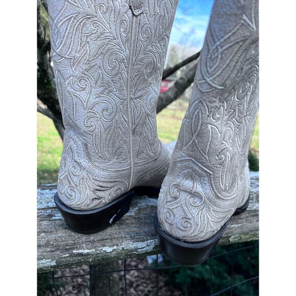 Ariat Women's Sterling Western Boots - Crackled White size 5.5 - Picture 2 of 8